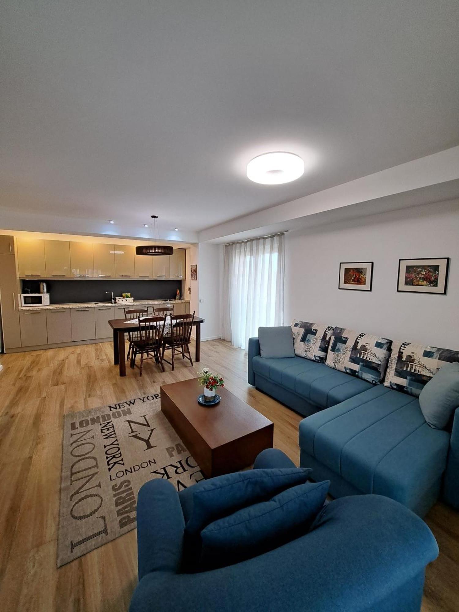 Foxxy Luxury Apartments Скопие Екстериор снимка